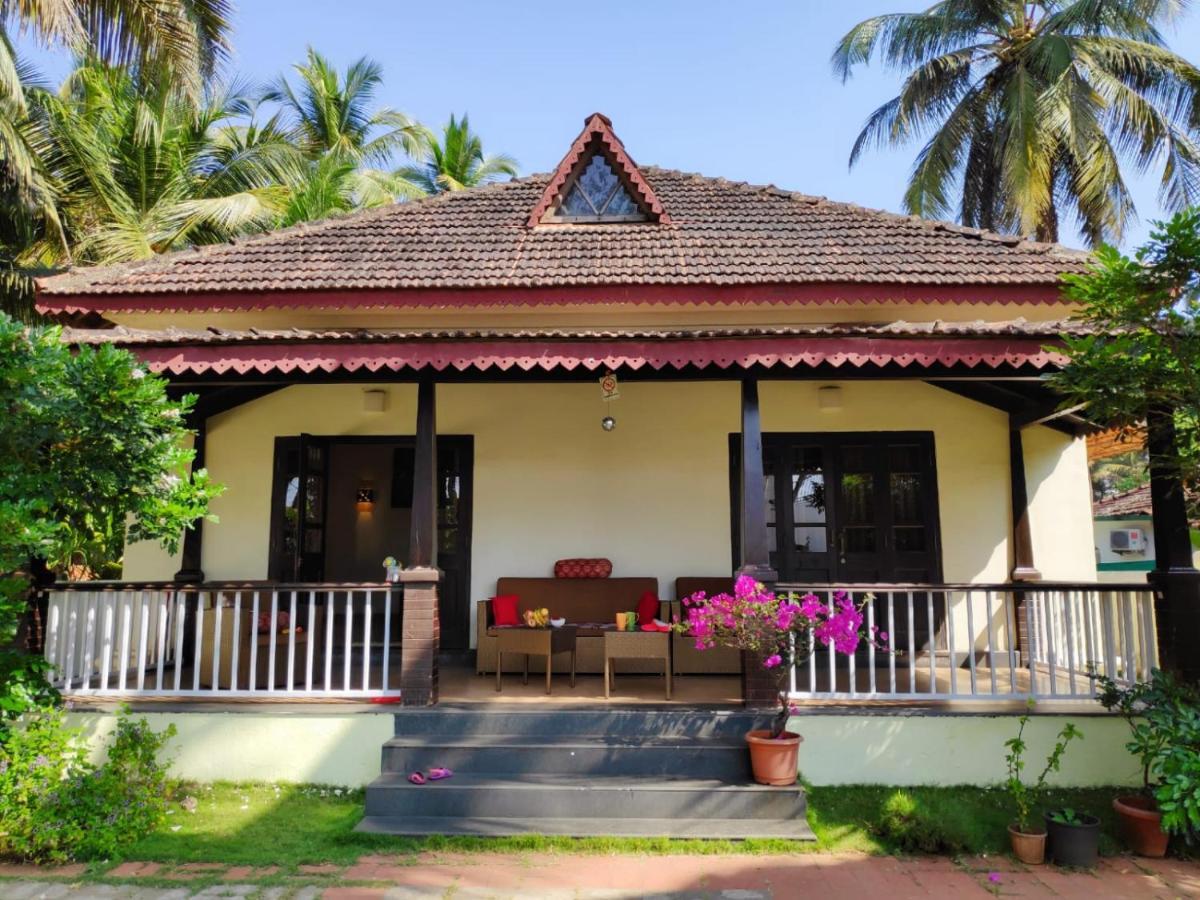 Beach Villa Morjim Extérieur photo